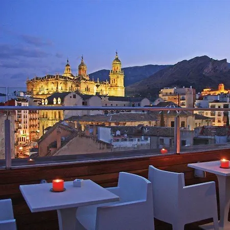 Otel Xauen En Pleno Centro Con Acceso Autorizado Y A 100m De La Catedral Jaén