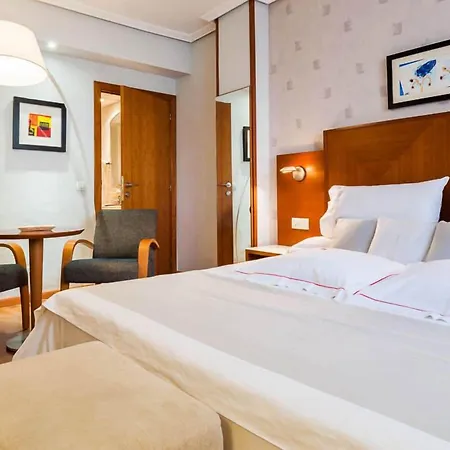 Hotell Xauen En Pleno Centro Con Acceso Autorizado Y A 100m De La Catedral 3*