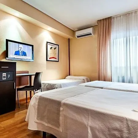 Xauen En Pleno Centro Con Acceso Autorizado Y A 100m De La Catedral Otel 3*