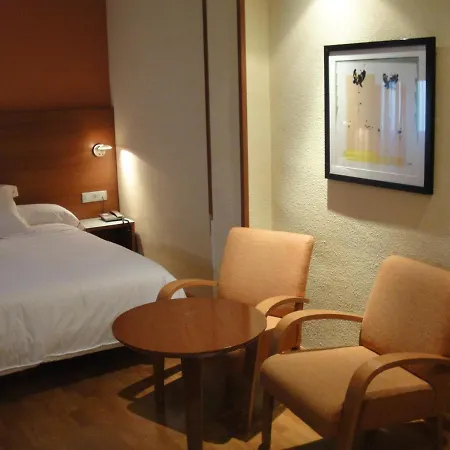 Xauen En Pleno Centro Con Acceso Autorizado Y A 100m De La Catedral Hotell 3*